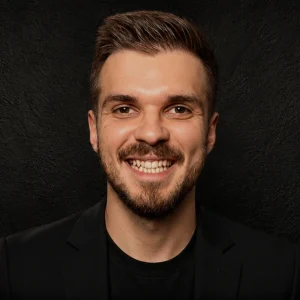 Mihai Miron - învățător de pian în Chișinău, Republica Moldova - pian.md